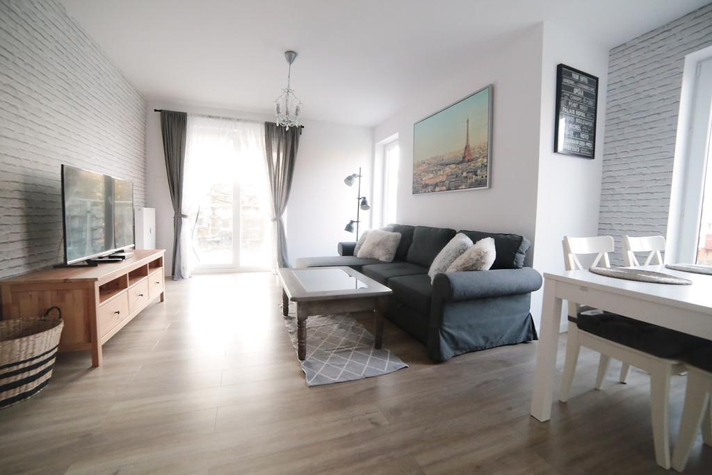 Apartament Paris Kolobrzeg Exterior photo