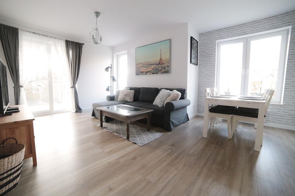 Apartament Paris Kolobrzeg Exterior photo