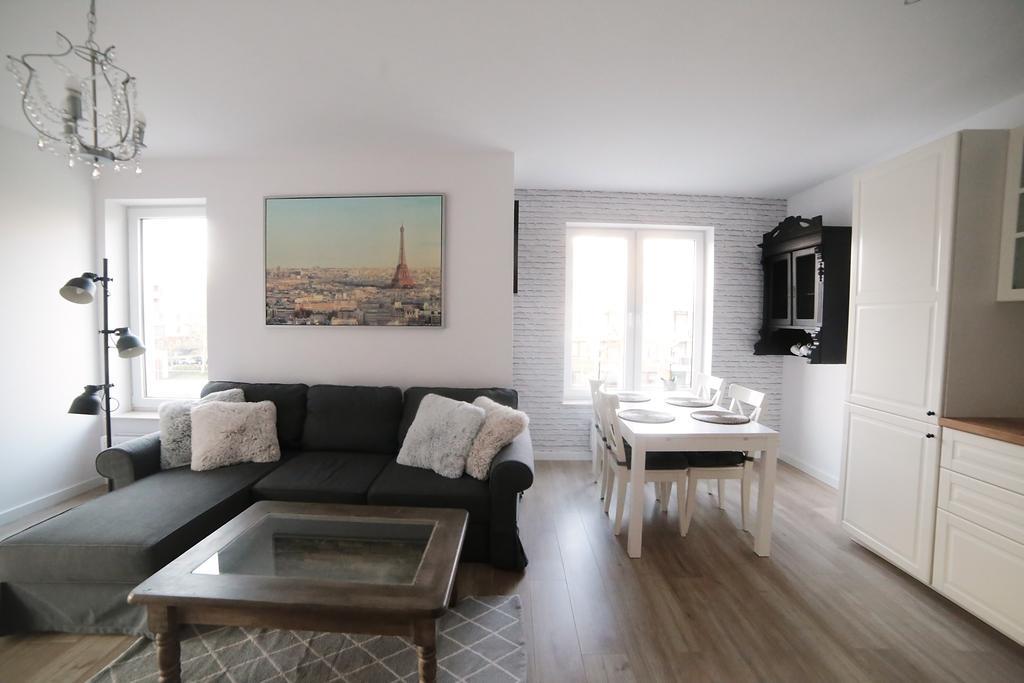 Apartament Paris Kolobrzeg Exterior photo